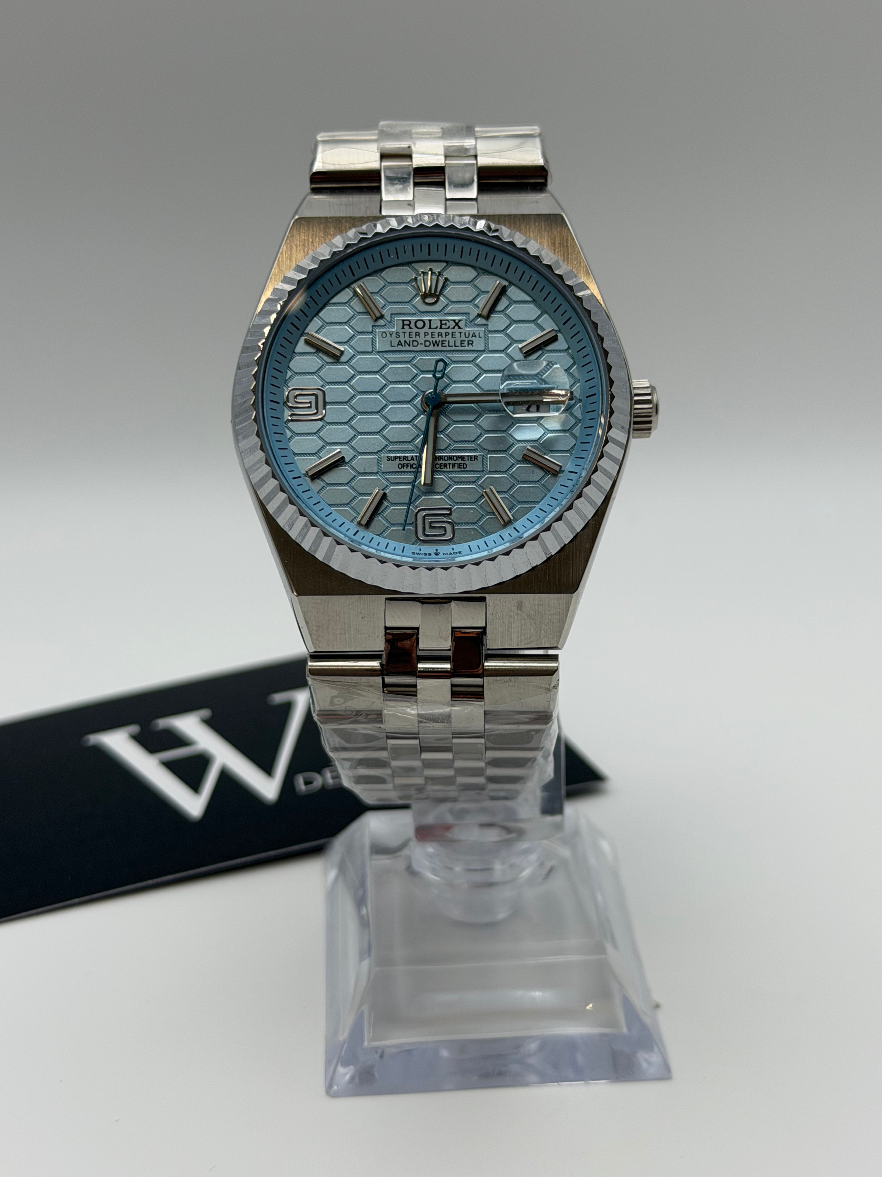 LandDweiko Ice Blue | HW Design