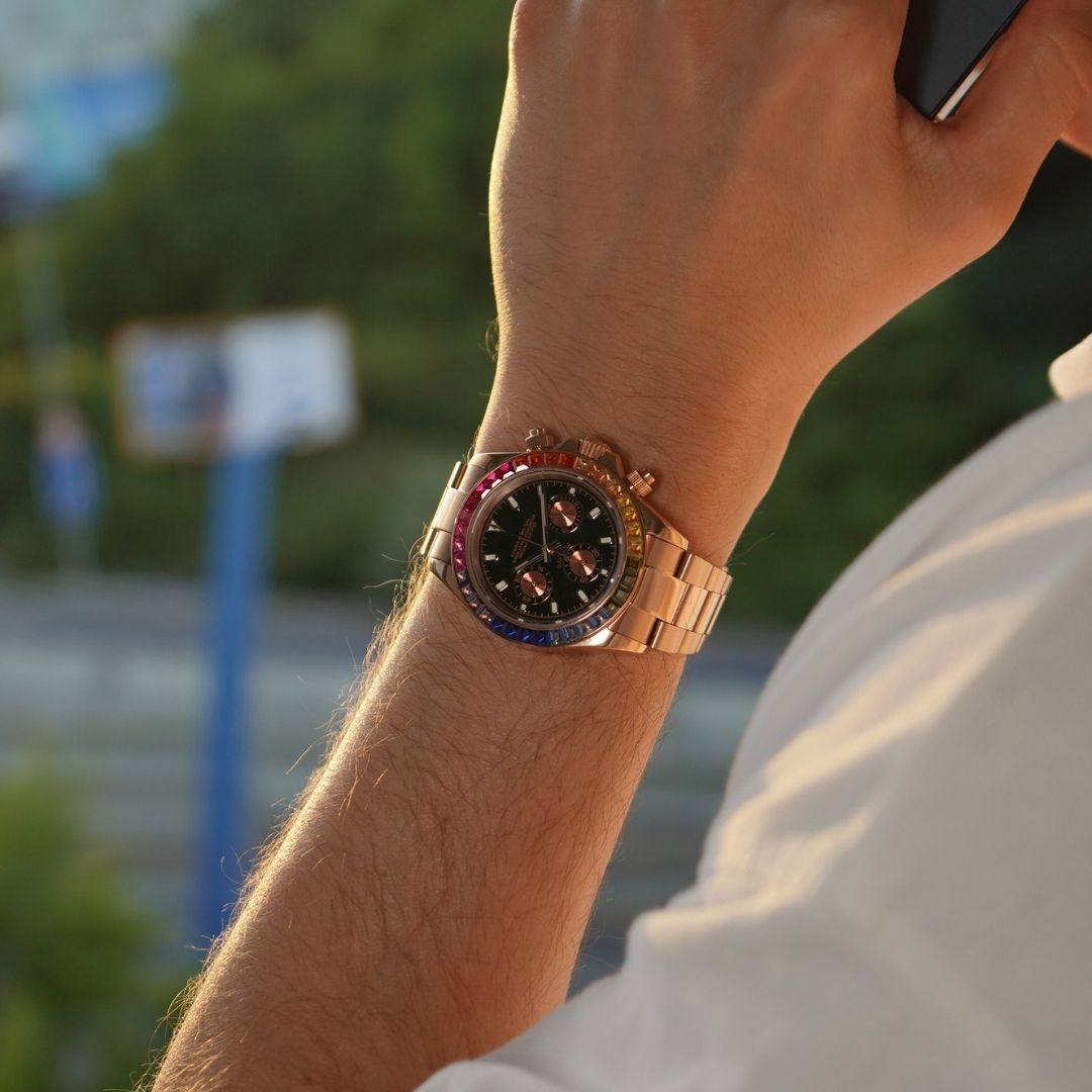 Seiktona Rose Gold Rainbow de HW Design, cronógrafo de 40 mm con esfera multicolor y detalles en oro rosa, caja de acero 316L y cristal de zafiro