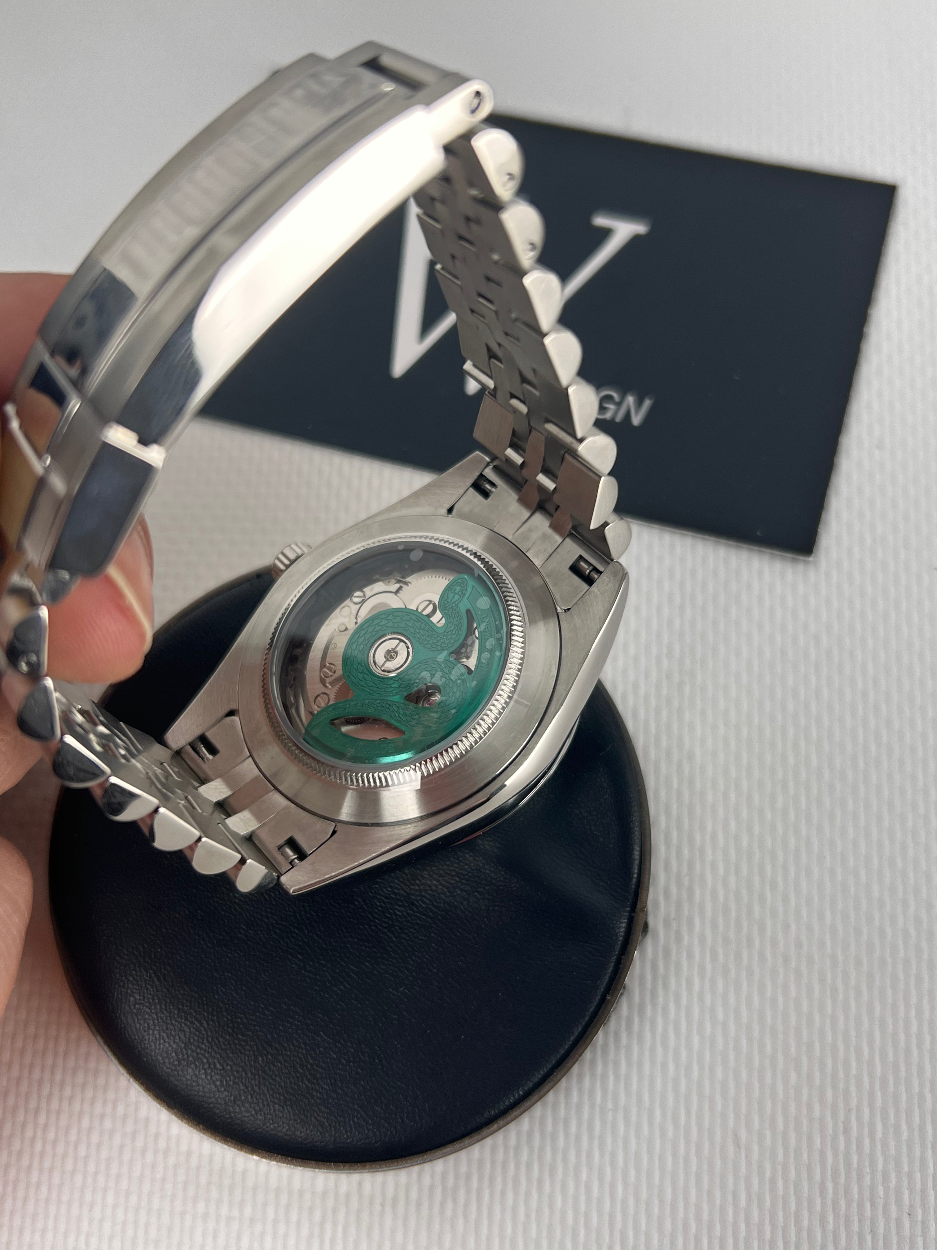 HW Cátedra Tiffany Arabic