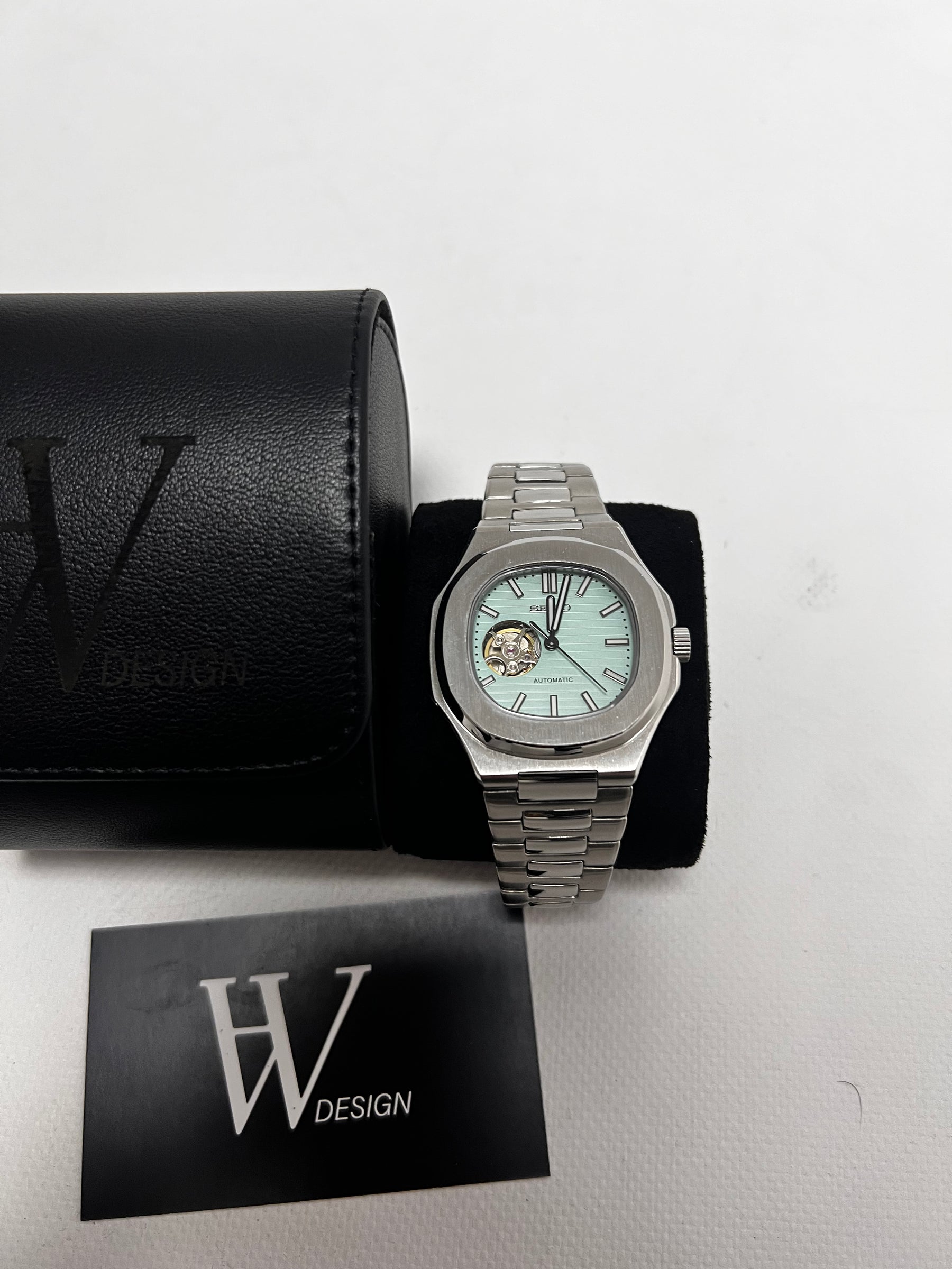 Nautiko Tiffany Openheart de HW Design, reloj de corazón abierto de 41 mm con esfera azul Tiffany, caja de acero 316L y cristal de zafiro