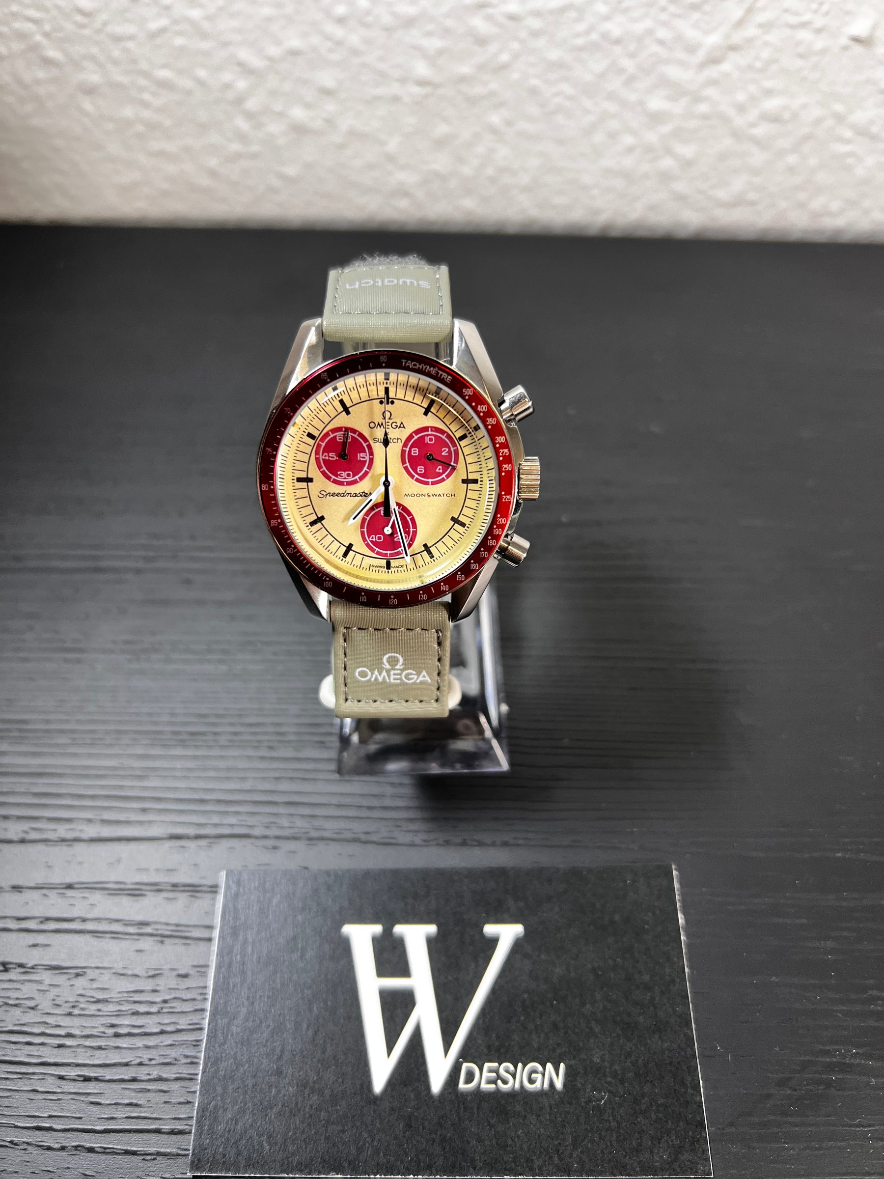 Omega x Swatch Mission to Pluto Steel mod de HW Design, cronógrafo de 42 mm con esfera marrón, caja de acero 316L y cristal de zafiro