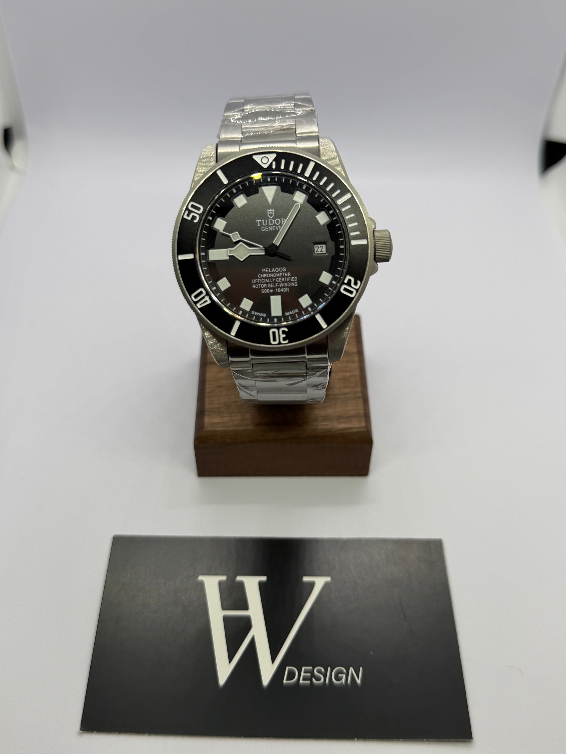 Detalle del bisel cerámico del Tudeiko Pelagos Black de HW Design