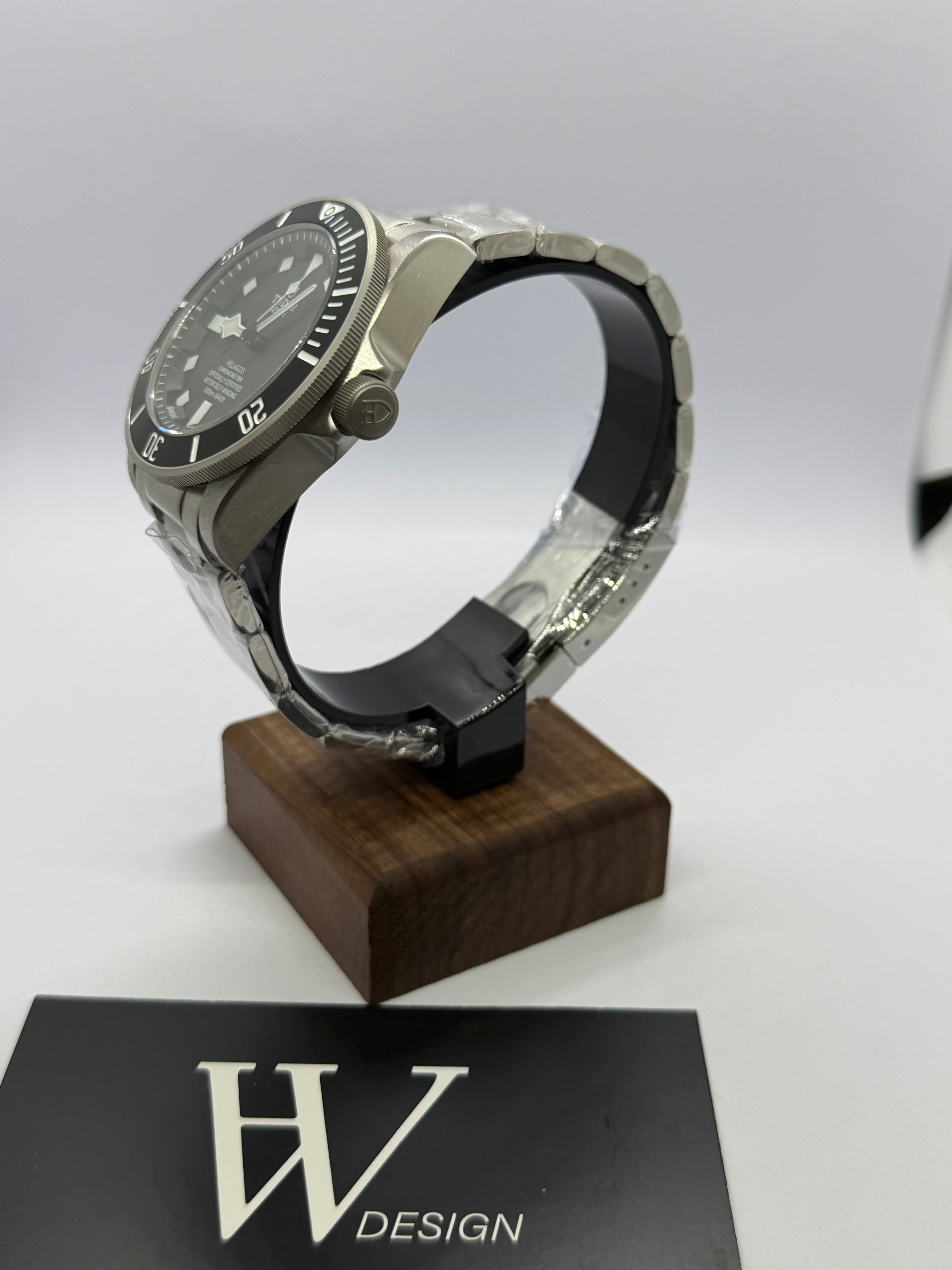 Tudeiko Pelagos Black | HW Design