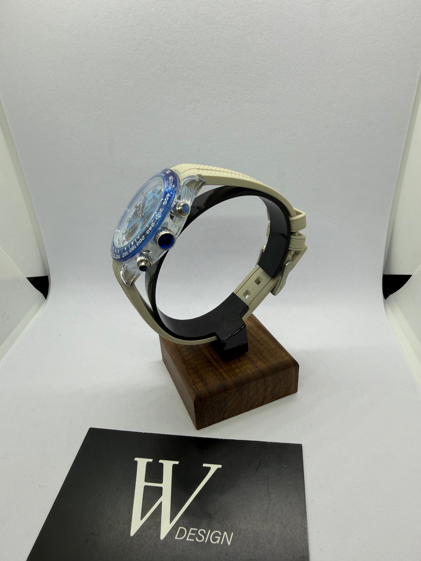 Seiktona Acrylic Fun de HW Design, cronógrafo de 40 mm con cristal acrílico