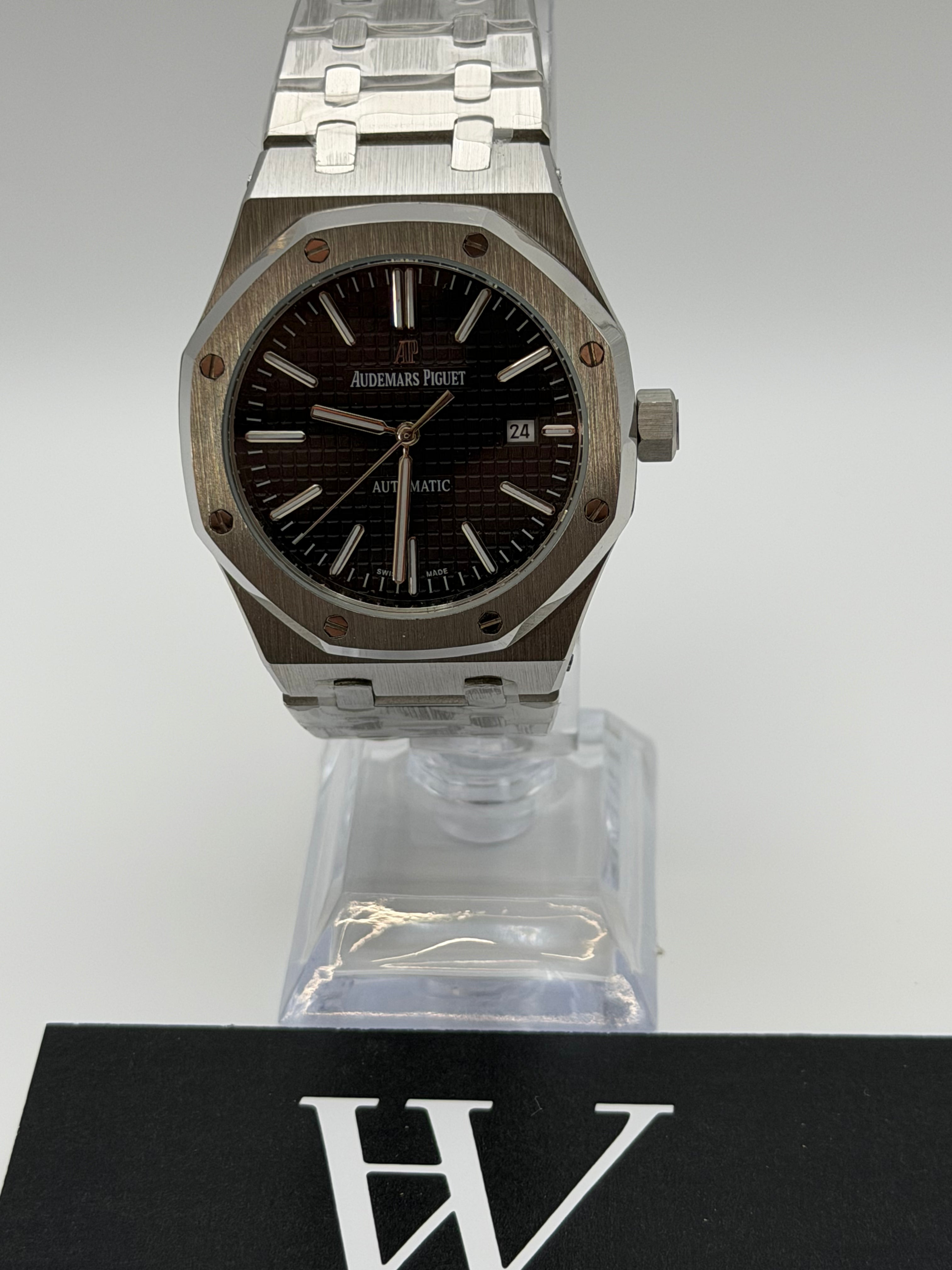 Royal Seikoak Black | HW Design