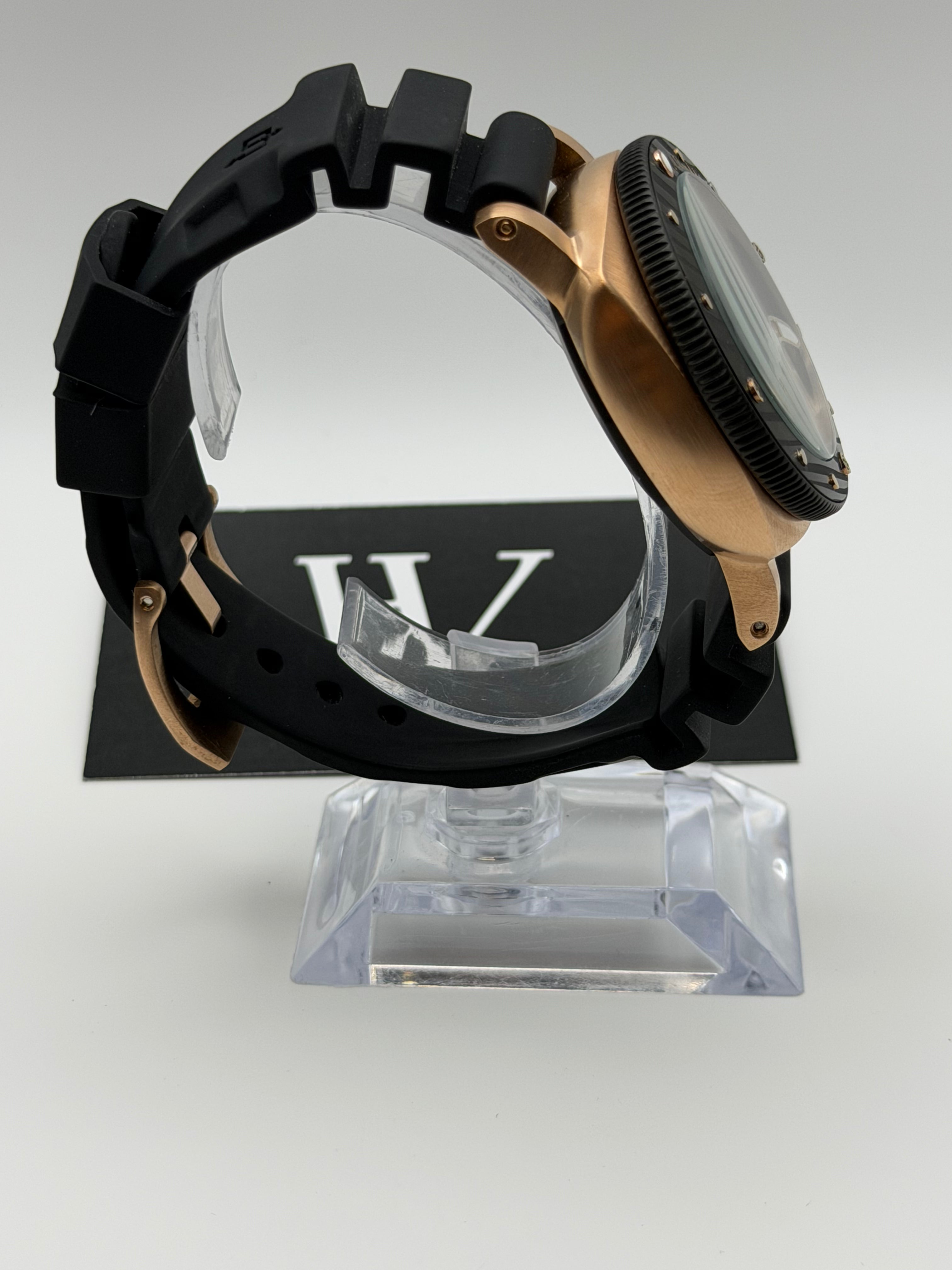 Paneiko Submersible Two tone Black | HW Design